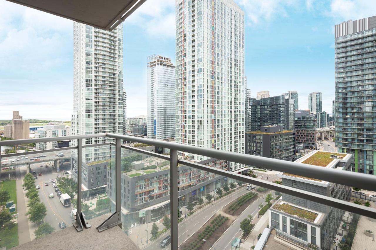トロントWalk To Rogers, Scotia Arena, Cn Towerアパートメント エクステリア 写真